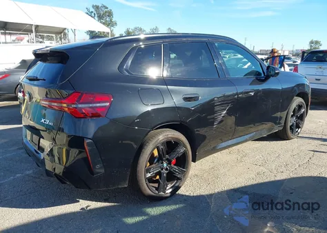 2025 BMW X3 30 xDrive z USA, uszkodzony, nr VIN 5UX53GP01S9019522